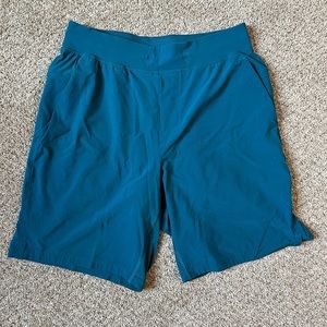 lululemon 9” T.H.E short. *Linerless